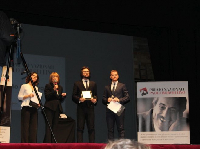 Teramo, consegnato il Premio nazionale Paolo Borsellino al giovane giornalista calabrese, Claudio Cordova