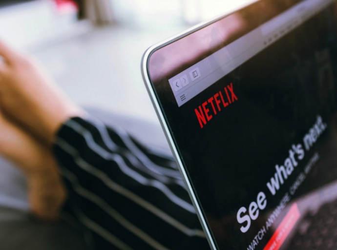 Netflix delude sulle stime degli abbonati ma trimestre sopra attese con balzo ricavi