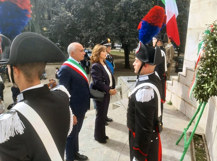 La Giornata dell'Unità Nazionale e delle Forze Armate anche a Cosenza ha suscitato emozioni e orgoglio
